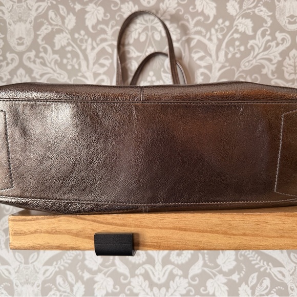 Coach Satchel Pewter Metallic Leather w/ 2 Hangtags Silver 2010 #14976 EUC - Picture 7 of 16